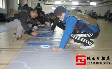 戶(hù)外拓展訓(xùn)練感悟：團(tuán)結(jié)就是力量三篇