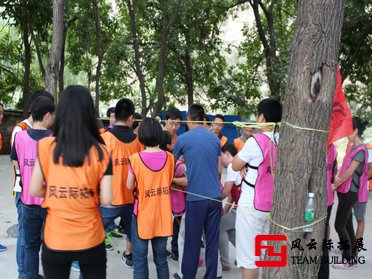 北京素質(zhì)拓展訓練大學生培訓活動圖